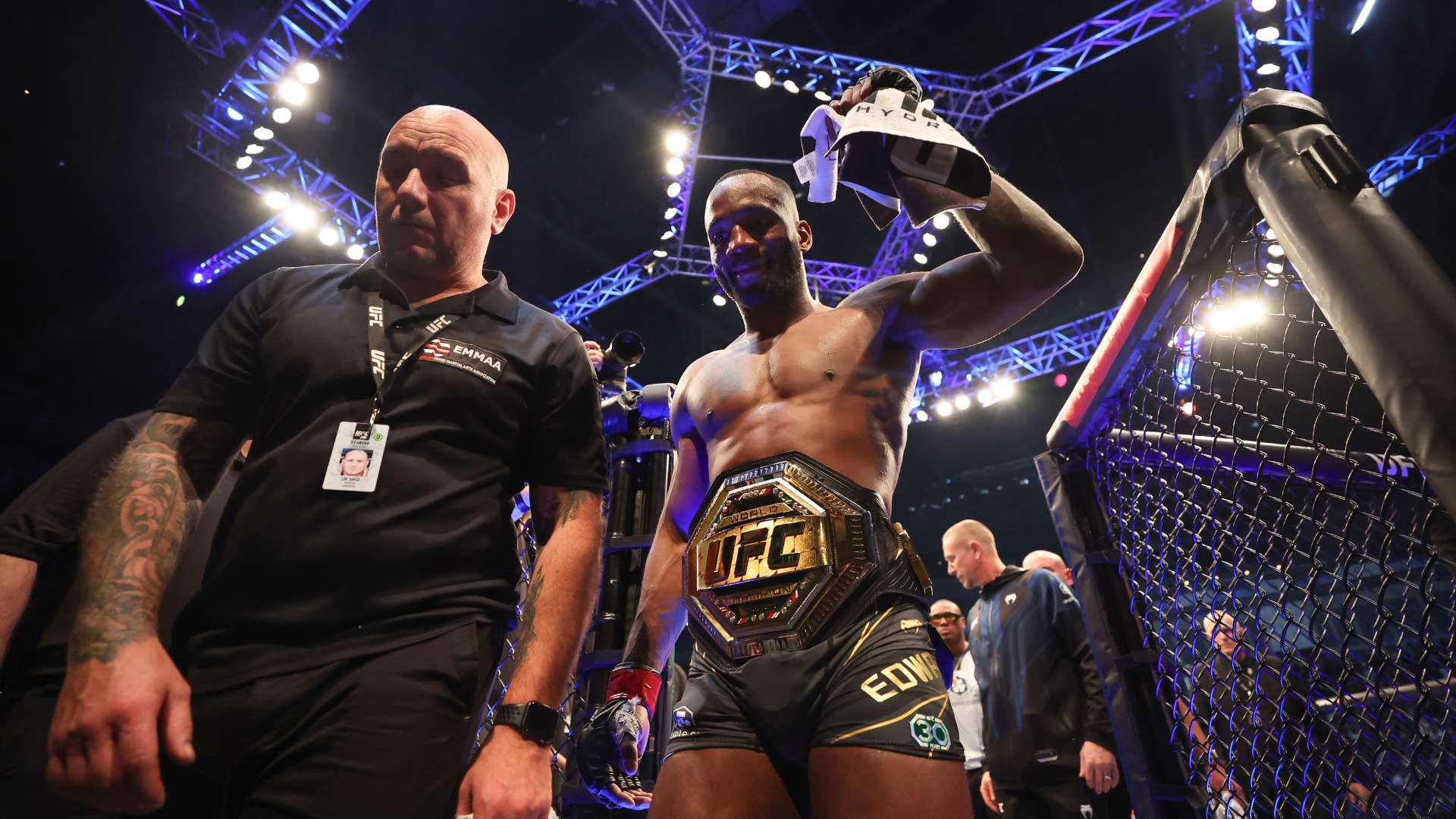 与荣耀的继 与荣耀的继